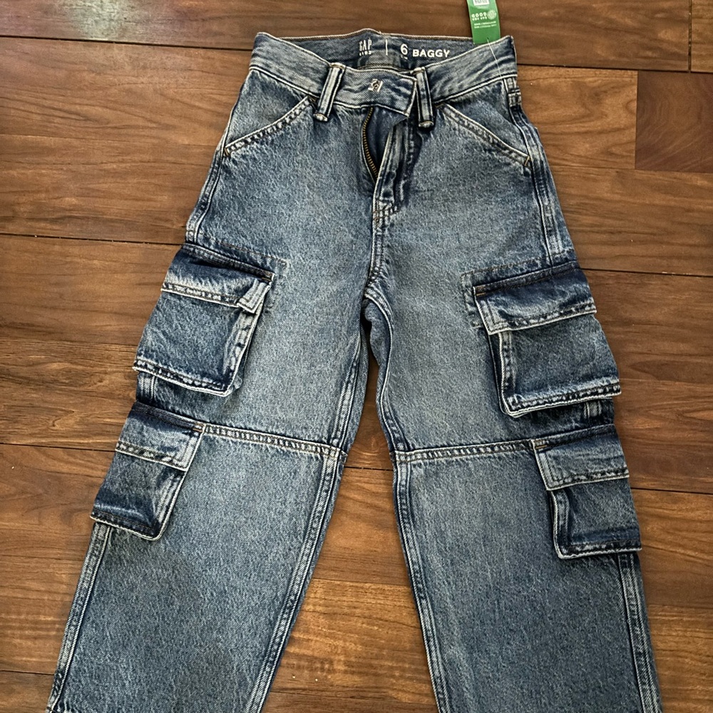 GAP Relaxed Cargo Jeans in Classic Blue